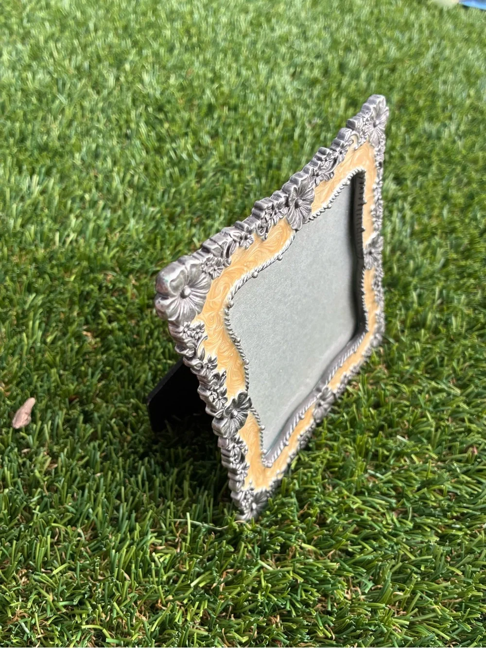 Ornate Floral Decorative Picture Frame in Silver and Gold Tones